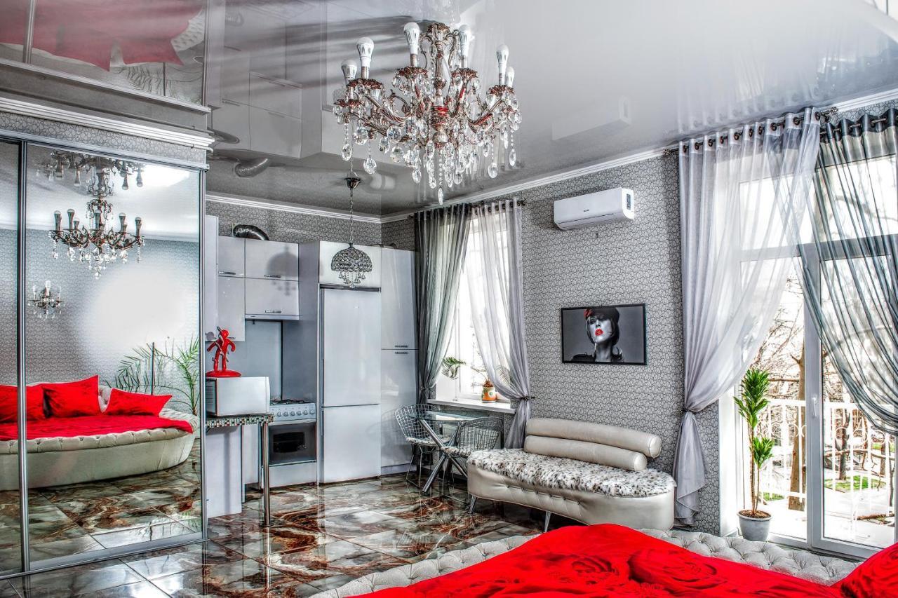 Soborna Square Apartment Одесса Экстерьер фото